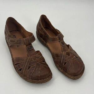 Josef Seibel Rosalie 29 Closed Toe Sandals in Brandy - Size 6-6 1/2 (37)